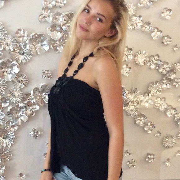 Nu by Mark Anthony black halter top, size S - Picture 3 of 4